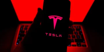 Tesla perde mais um diretor nos Estados Unidos