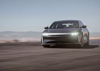 Baterias da Samsung ajudaram Lucid Air a entrar para o Guiness