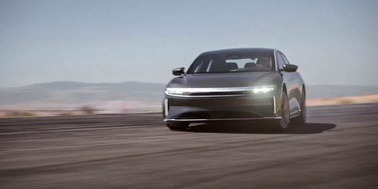 Baterias da Samsung ajudaram Lucid Air a entrar para o Guiness