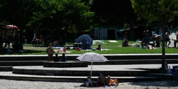 França vive nova onda de calor com temperaturas de até 41ºC, risco de aumento da seca e novos incêndios