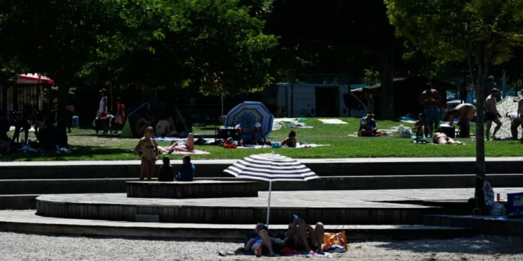 França vive nova onda de calor com temperaturas de até 41ºC, risco de aumento da seca e novos incêndios