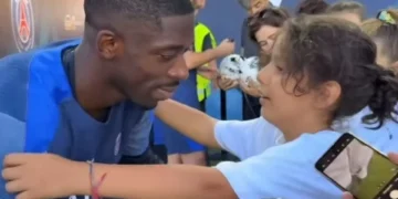 Jogadores do PSG surpreendem jovens com estes gestos