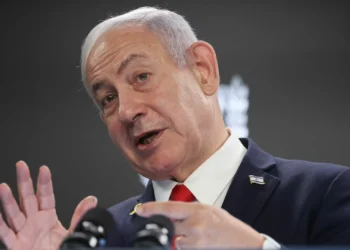 Netanyahu terá de comparecer no julgamento por alegada fraude e corrupção a partir de novembro