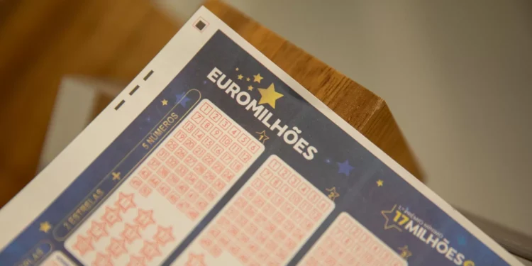 Euromilhões: Veja a chave desta sexta-feira que vale 198 milhões