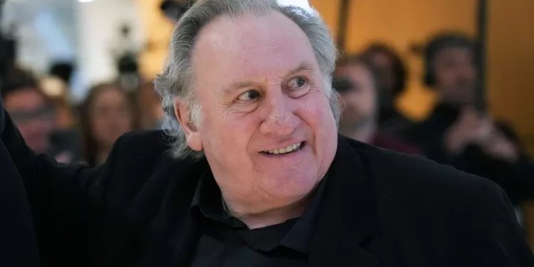 Justiça francesa determina julgamento de Gérard Depardieu por estupro