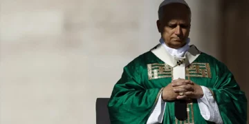 “Ainda hoje a riqueza cega ignora a dor dos miseráveis”, lamenta o Papa