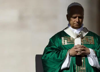 “Ainda hoje a riqueza cega ignora a dor dos miseráveis”, lamenta o Papa