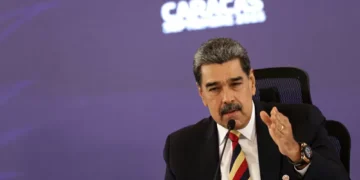 Maduro se diz pronto para ‘luta armada’ se Venezuela for invadida pelos EUA