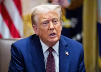 Governo Trump irá à Suprema Corte para reverter decisão sobre ilegalidade de tarifas