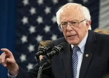 Sanders exige esclarecimentos a Bezos sobre despedimentos ligados à inteligência artificial