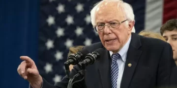 Sanders exige esclarecimentos a Bezos sobre despedimentos ligados à inteligência artificial
