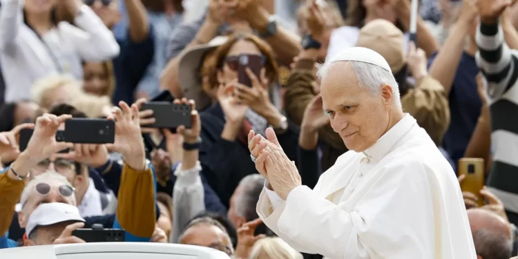 Papa renova pedido de orações pela paz no mundo