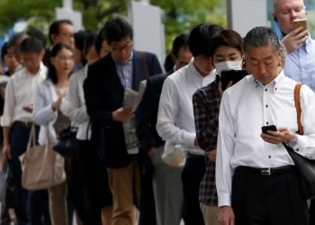 Nesta cidade do Japão só pode usar o telemóvel duas horas por dia