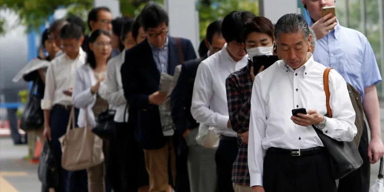 Nesta cidade do Japão só pode usar o telemóvel duas horas por dia