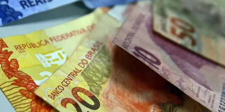 Análise: Rejeição à MP do IOF evita risco e meta fiscal precisa ser revista