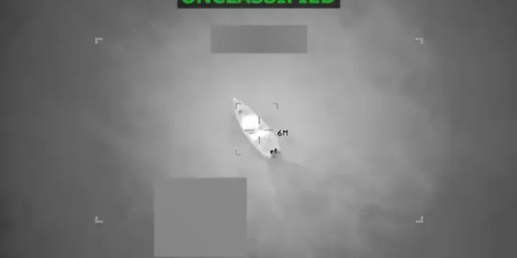 EUA atacam outra suposta embarcação de narcotraficantes no Caribe e matam seis pessoas