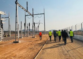 Resultados Concretos: Marcos da Eletrificação e Progresso Mensurável