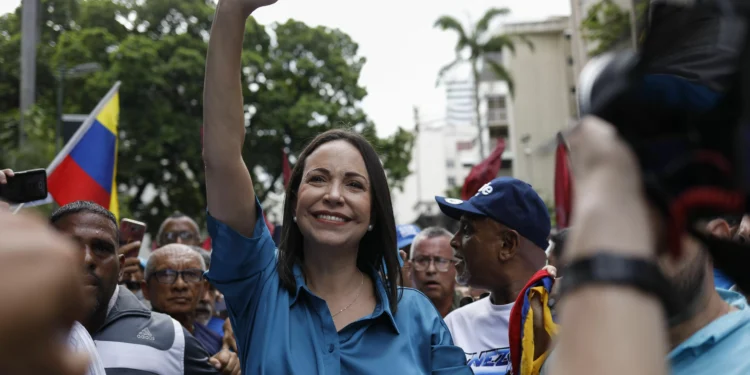 Especialistas: Brasil cede espaço e oposição venezuelana aposta nos EUA