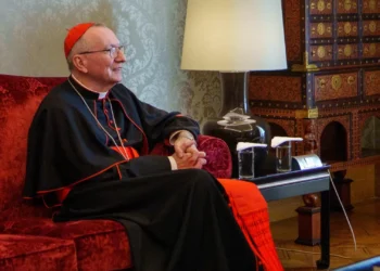 Parolin:  “É inaceitável e injustificável reduzir seres humanos a danos colaterais”