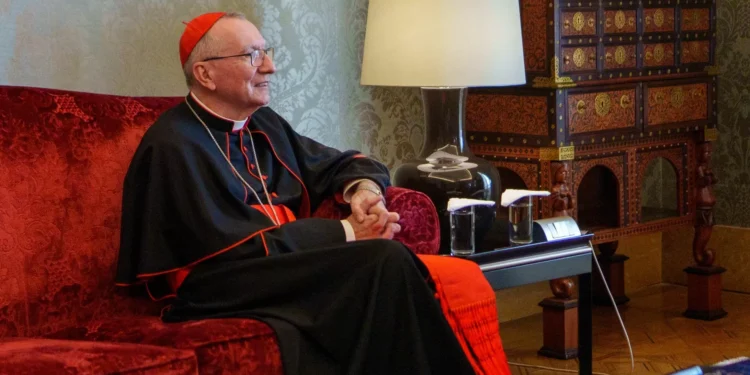 Parolin:  “É inaceitável e injustificável reduzir seres humanos a danos colaterais”