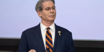 Secretário do Tesouro dos EUA anuncia acordo com a China sobre terras raras e soja