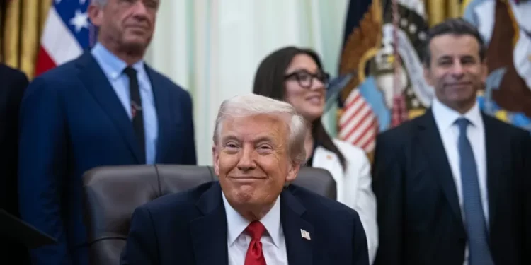 Trump vê possível encontro com Putin em até duas semanas e fala em avanço para encerrar guerra