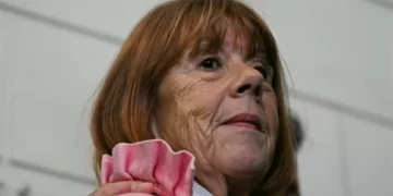 Estuprador de Gisèle Pelicot é condenado a 10 anos de prisão