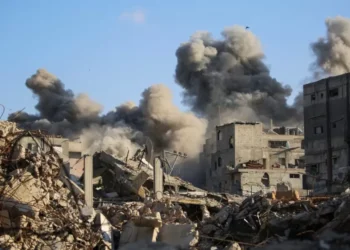 Bombardeio israelense em Gaza mata 17 membros de uma mesma família, incluindo oito crianças