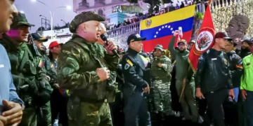 Trump cogita ataque terrestre na Venezuela e autoriza ações secretas da CIA contra regime de Maduro