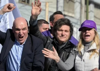 Aliado de Javier Milei retira candidatura após suposto escândalo com narcotráfico