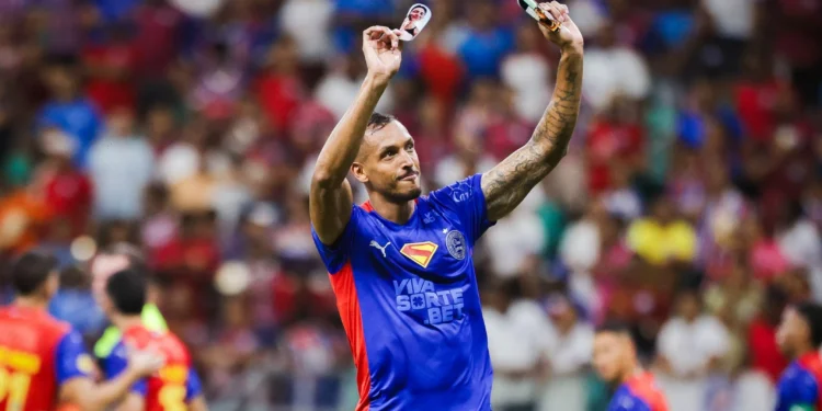 Bahia atropela o Grêmio e segue firme na luta pelo G6 do Brasileirão