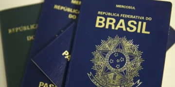 Europa começa a substituir carimbos em passaportes por sistema eletrônico de controle de viagens