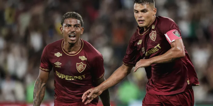 Fluminense vence Juventude com voleio de Thiago Silva no último lance
