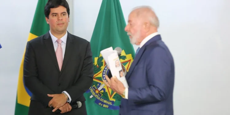 PP estende para domingo prazo para Fufuca deixar governo