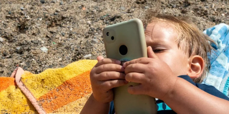 “As redes sociais em excesso podem transformar-se numa espécie de lobotomia digital”