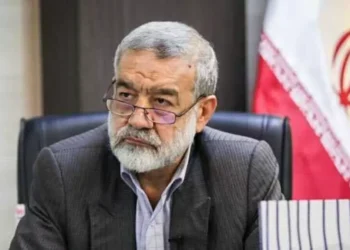 Rússia está disposta a fornecer armas nucleares ao Irã, diz parlamentar iraniano