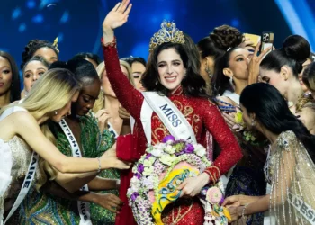 Mexicana Fátima Bosch vence Miss Universo 2025 após ser insultada pelo diretor