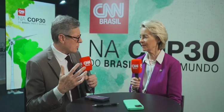 Estamos no caminho para atingir metas até 2030, diz Von der Leyen à CNN