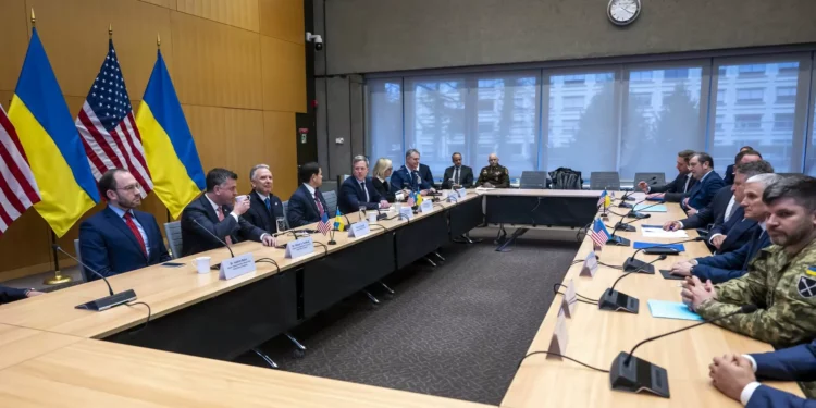 EUA consideram “mudanças” no acordo de paz da Ucrânia, Europa apresenta plano alternativo