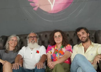 Valter Hugo Mãe escreve peça sobre a guerra inspirada na Ucrânia