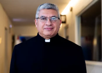 Padre católico na Síria: “Posso andar de batina, mas em certos lugares com cautela”