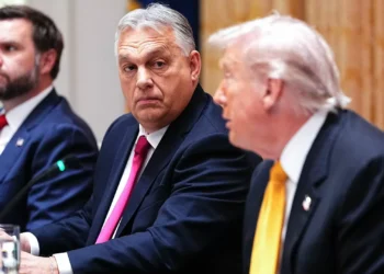 EUA garantem isenção geral da Hungria à compra de petróleo russo