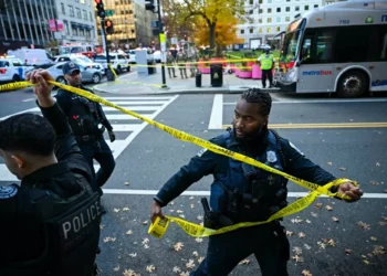 Dois soldados são baleados perto da Casa Branca