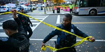 Dois soldados são baleados perto da Casa Branca