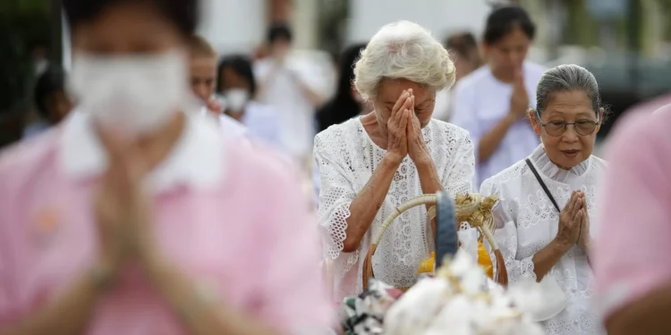 Cremação interrompida depois de se ouvirem batidas no caixão de mulher