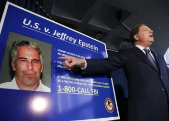 Câmara dos EUA vota a favor de publicar arquivos sobre caso Epstein
