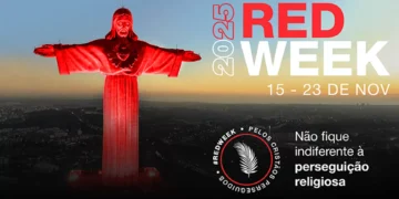 Grito global pela liberdade religiosa. Igrejas e monumentos do mundo iluminam-se de vermelho