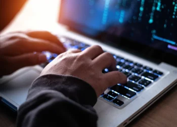 Coreia do Norte cria portal falso com alvo em empresas de IA dos EUA