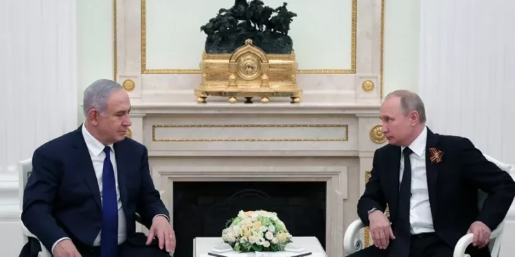 Putin e Netanyahu discutem por telefone situações em Gaza, Irão e Síria