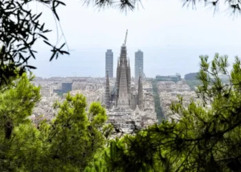 Sagrada Família torna-se a igreja mais alta do mundo
